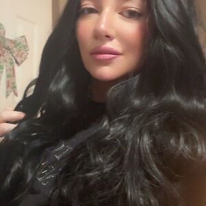 Luxurious Black Wig heat friendly